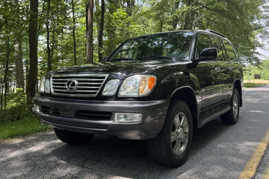 2007 Lexus LX470 sold for $29,500