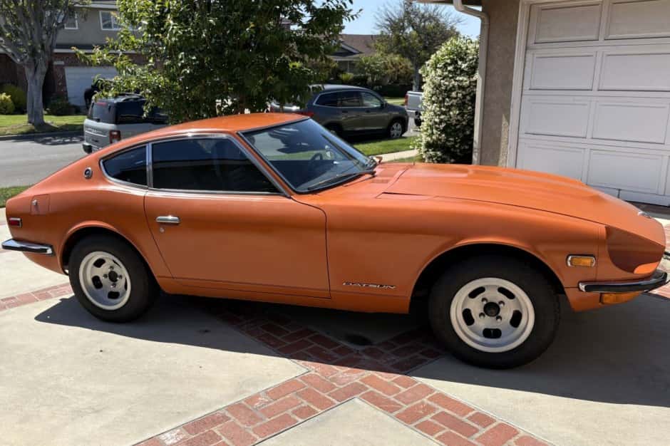 1971 Datsun 240Z sold for $14,602