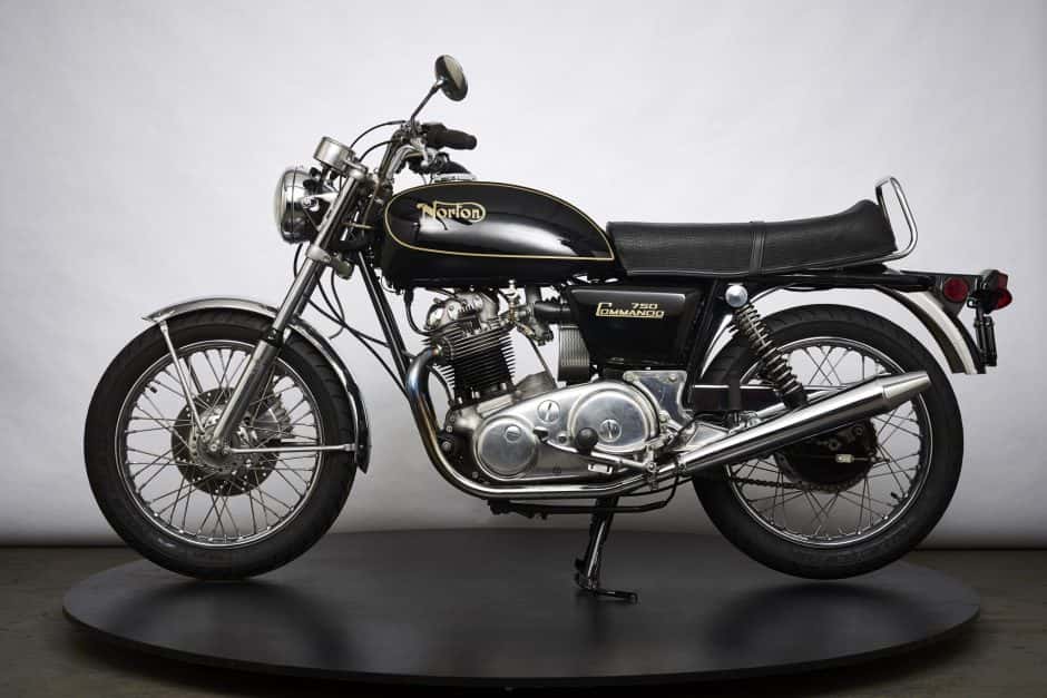 1972 Norton Commando sold for $11,000
