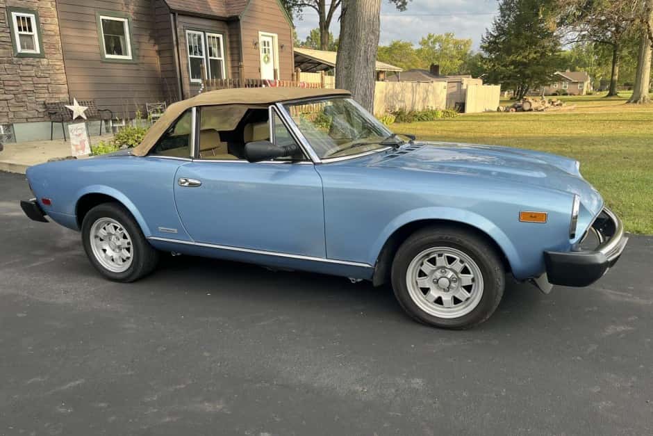1983 Fiat 124 Spider (1966-1985) sold for $15,000