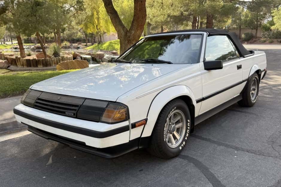 1985 Toyota Celica sold for $4,800