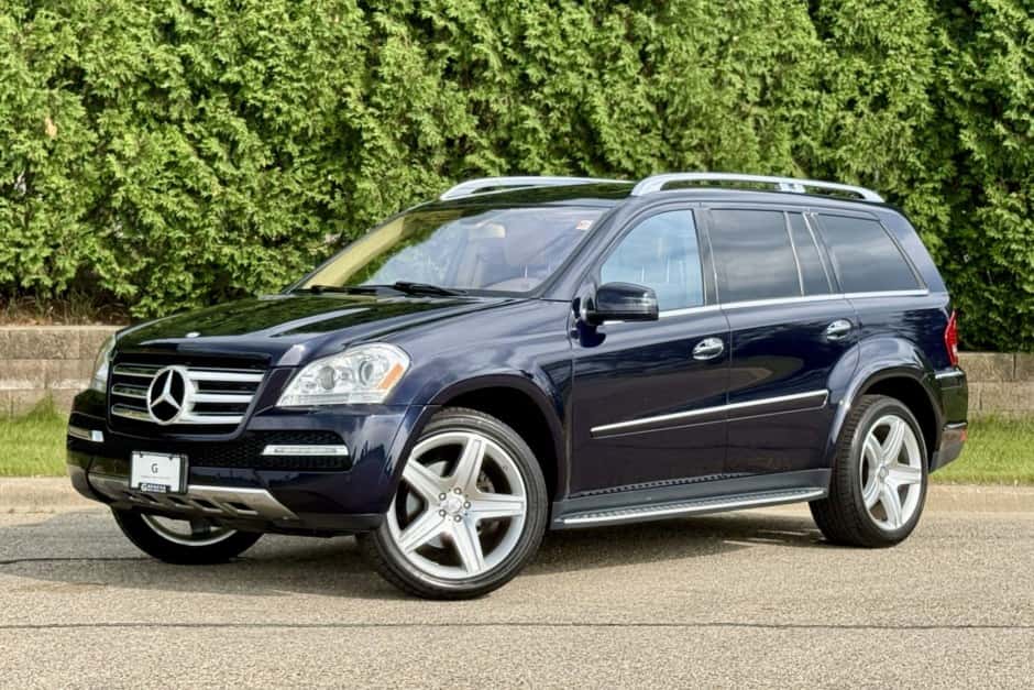 2011 Mercedes-Benz GL & GLS-Class sold for $40,000