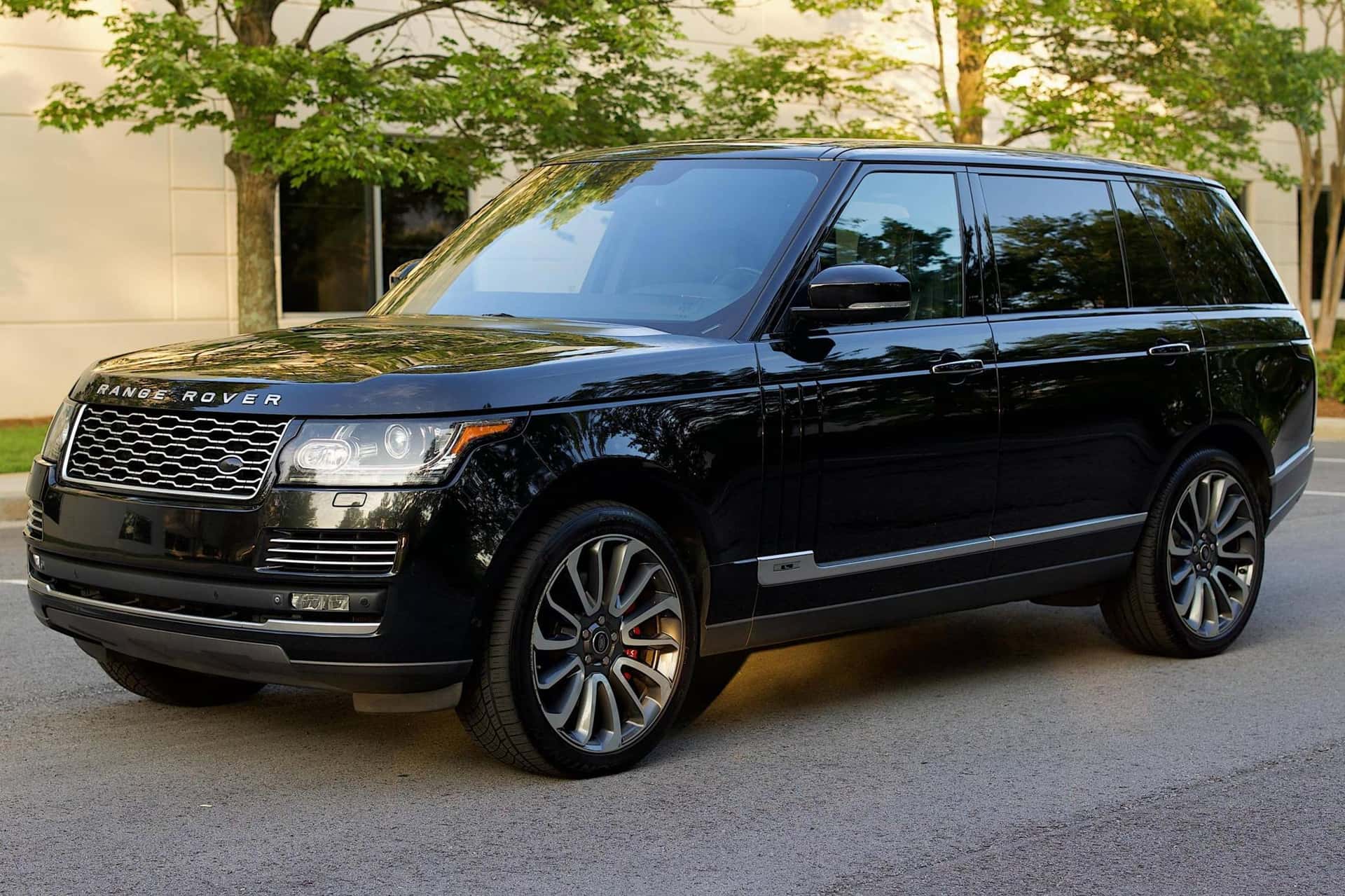 2014 Land Rover Range Rover sold for $19,500