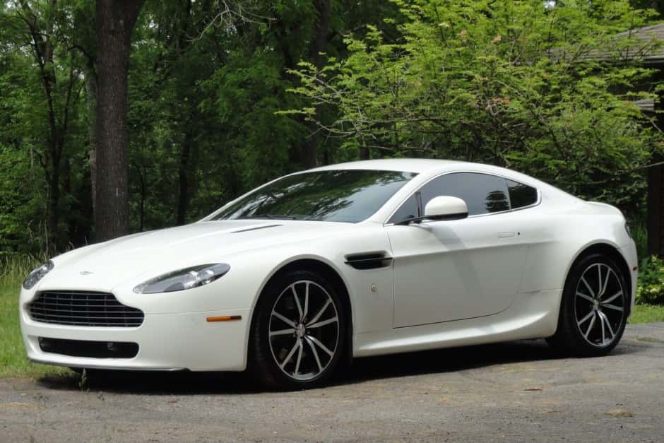 2011 Aston Martin V8 Vantage (2006+) sold for $39,500