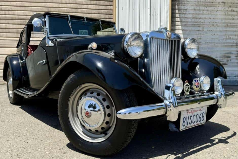 1952 MG TD sold for $16,500
