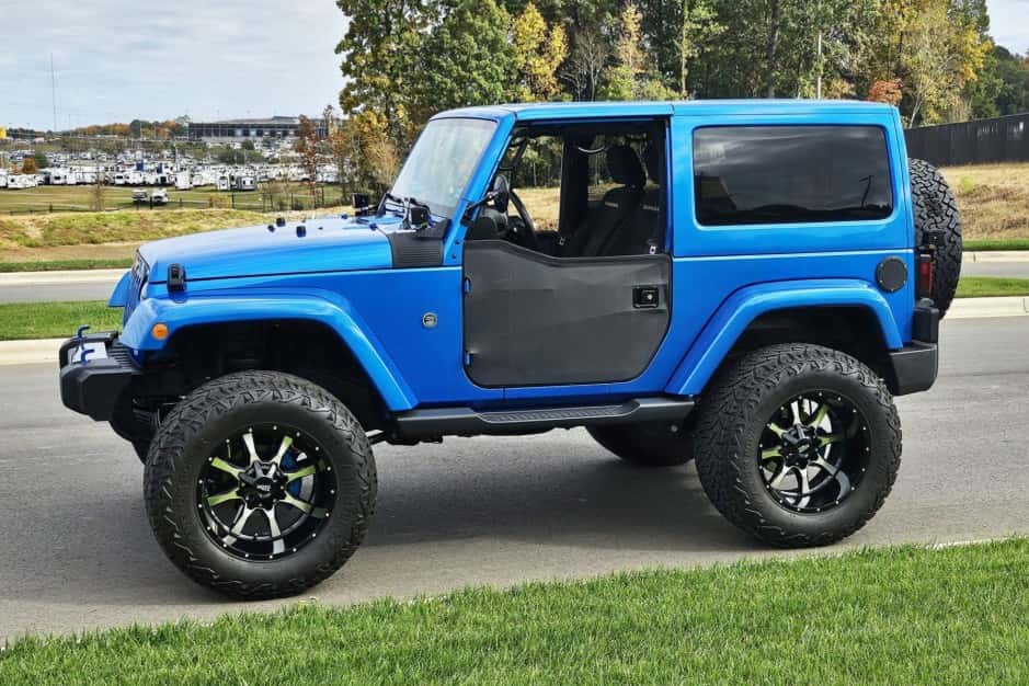 2015 Jeep Wrangler JK (2007-2018) sold for $25,000