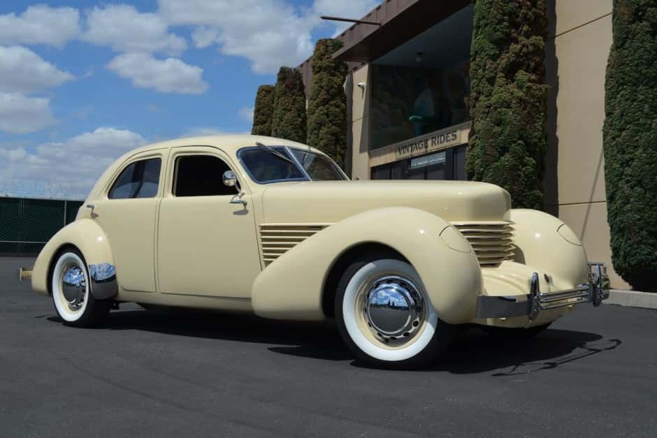 1936 Cord 810/812 sold for $64,000