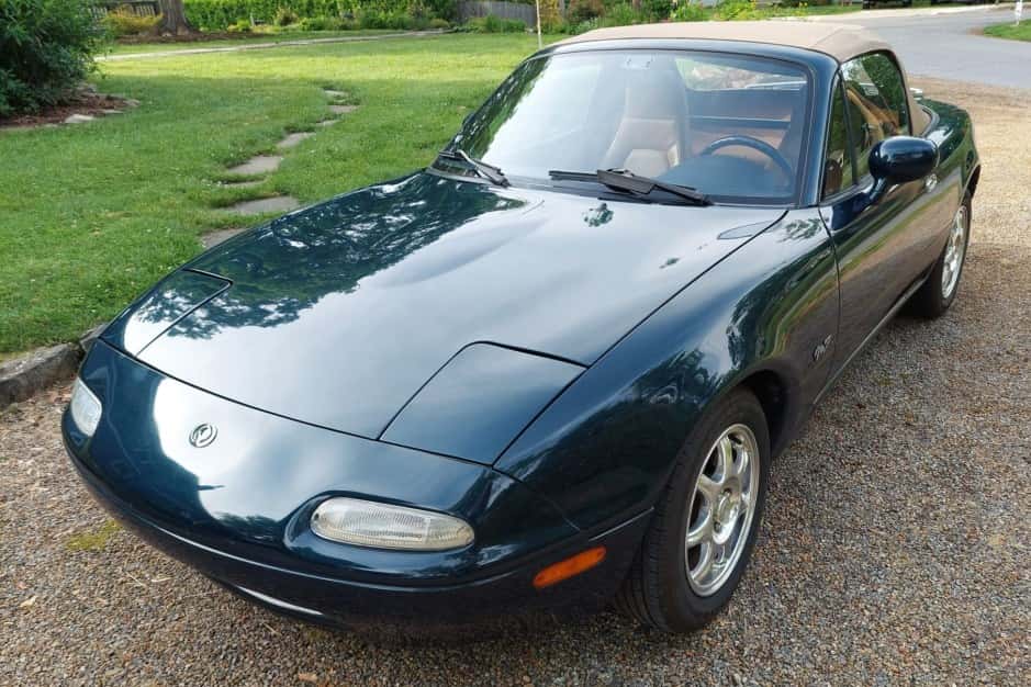 1994 Mazda NA MX-5 Miata sold for $7,900