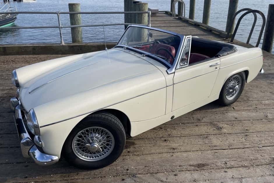 1967 MG Midget sold for $21,500