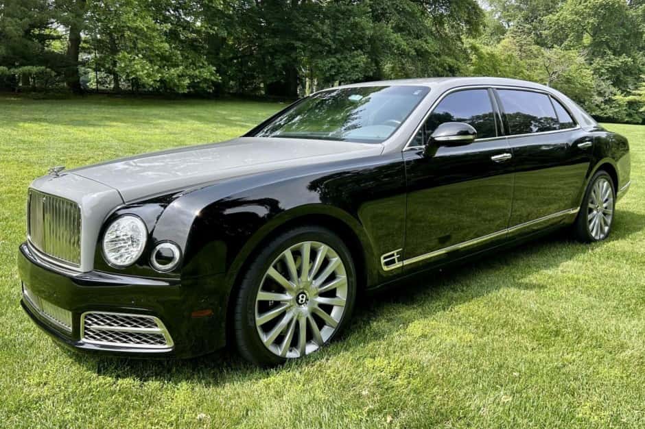 2017 Bentley Mulsanne (2011-2020) sold for $155,000