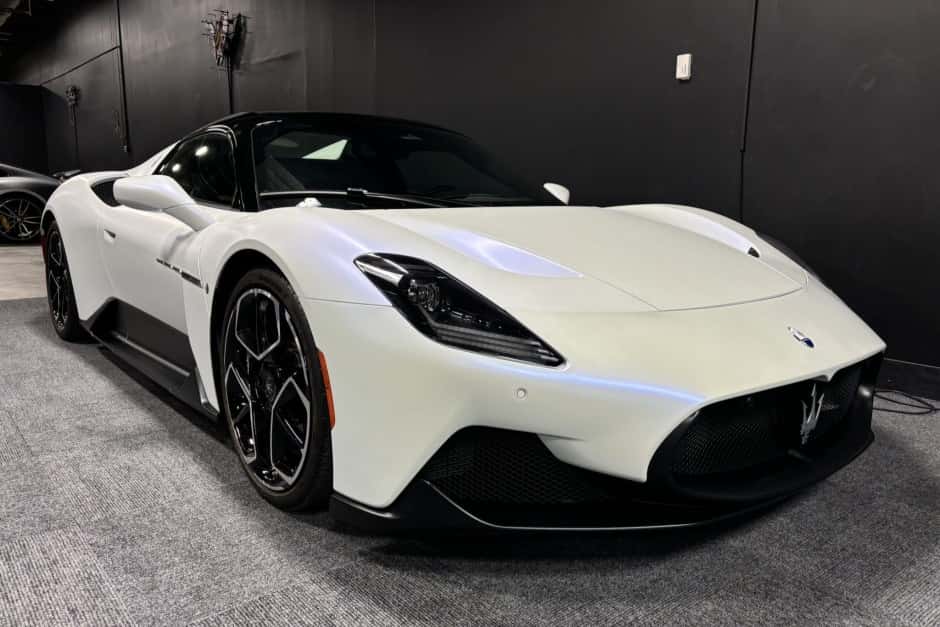 2023 Maserati MC20 sold for $193,100
