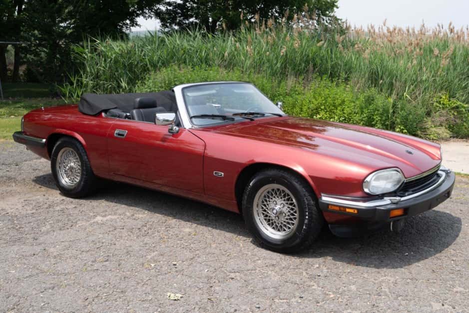 1992 Jaguar XJS sold for $17,000