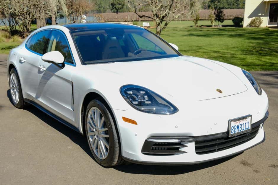 2017 Porsche Panamera sold for $35,500