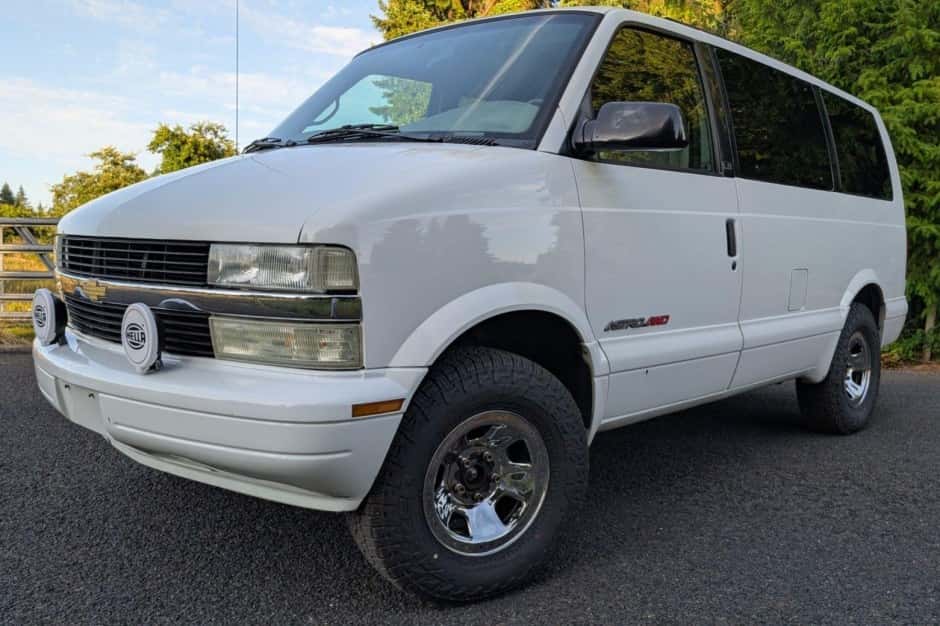 2001 Chevrolet  sold for $13,000
