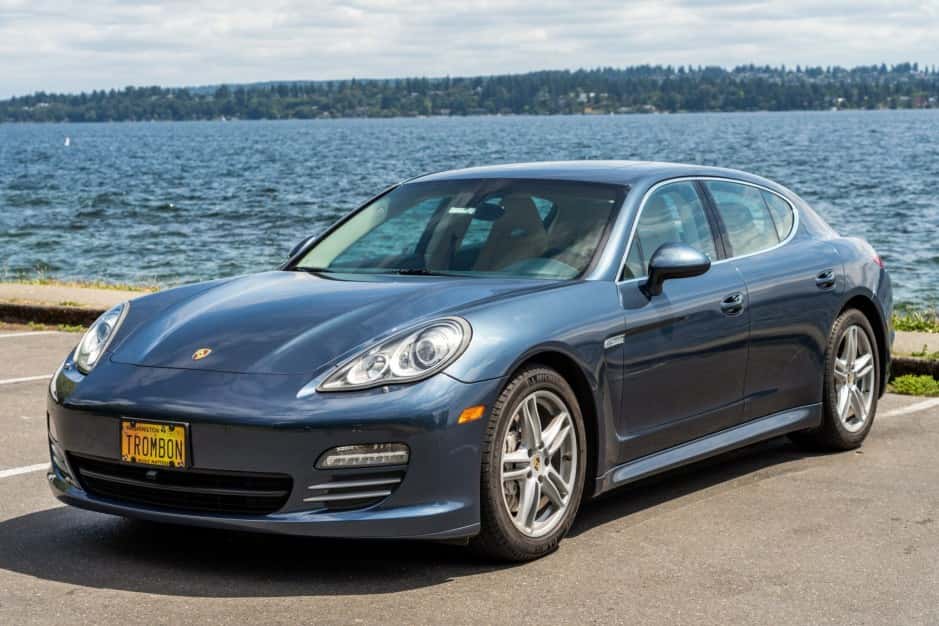 2011 Porsche Panamera sold for $18,350