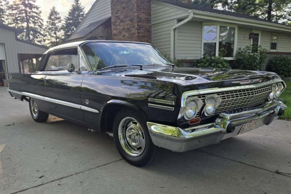 1963 Chevrolet Impala (1961-1964) sold for $34,813