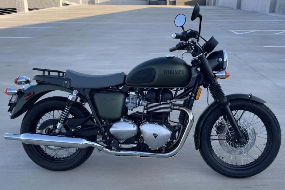2013 Triumph New Bonneville (2000+) sold for $9,999