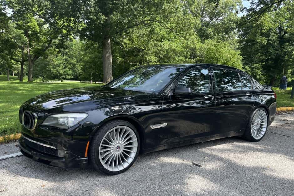 2012 BMW F01/F02 7-Series sold for $24,000