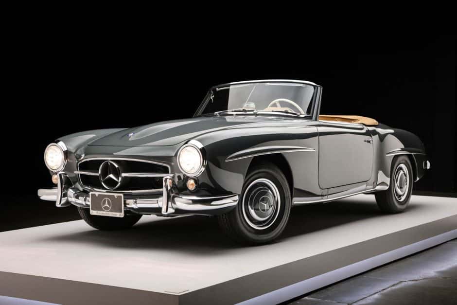 1957 Mercedes-Benz 190SL sold for $180,000