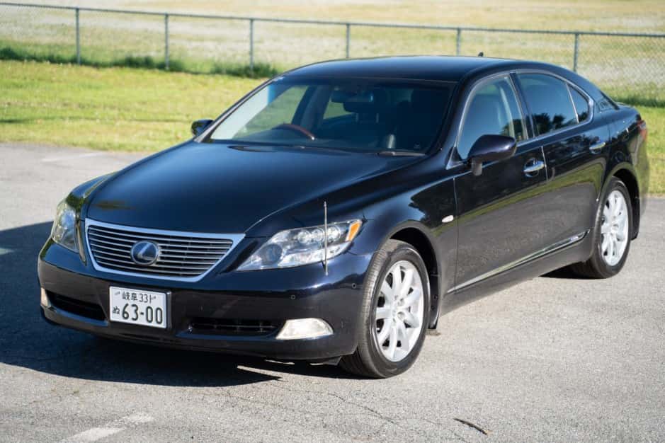 2008 Lexus LS Sedan sold for $5,300