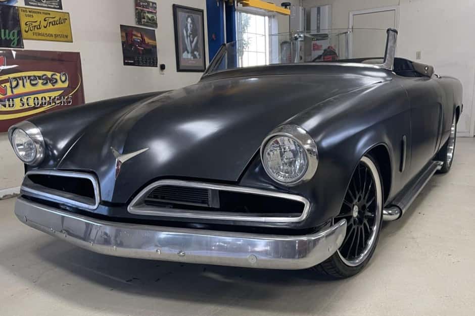 1953 Studebaker Commander sold for $7,253