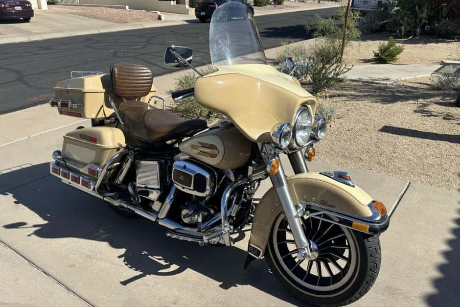 1979 Harley-Davidson Touring sold for $9,500