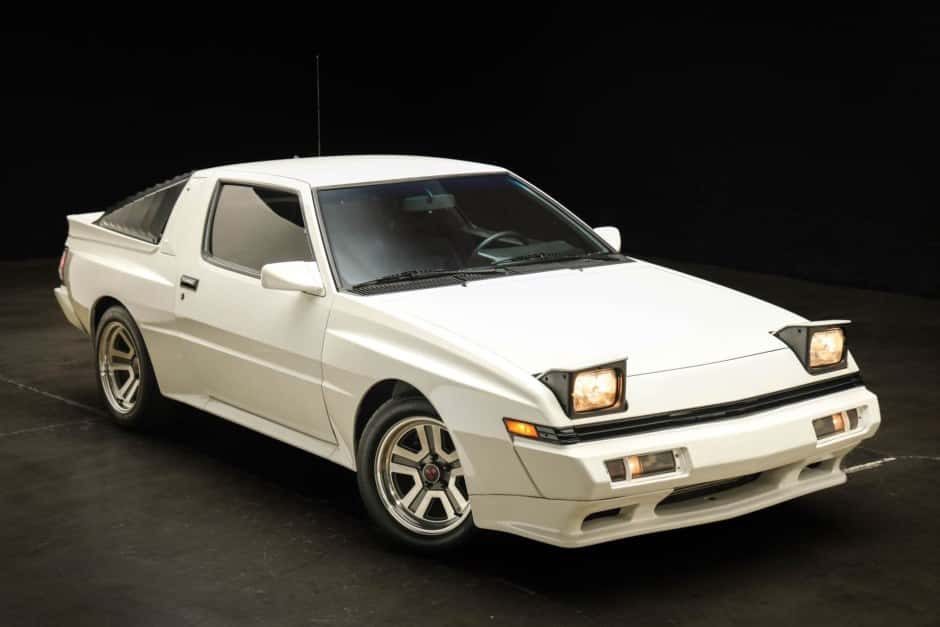 1989 Chrysler Conquest & Mitsubishi Starion sold for $18,750