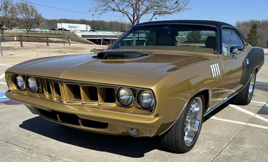 1971 Plymouth Barracuda sold for $59,000