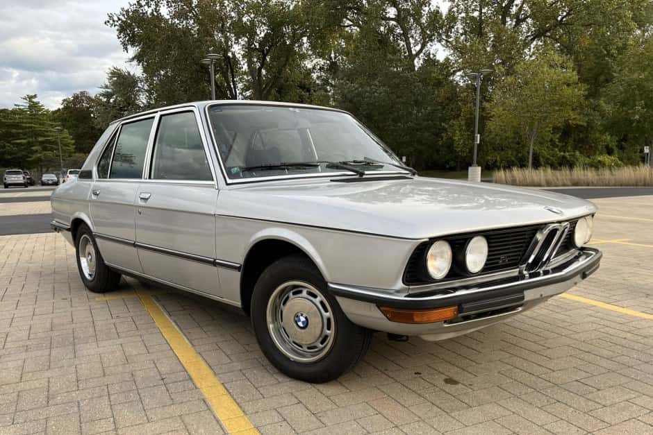 1975 BMW E12 5-Series sold for $18,000