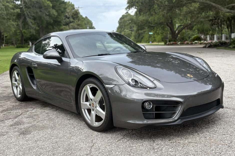 2014 Porsche 981 Cayman sold for $39,000