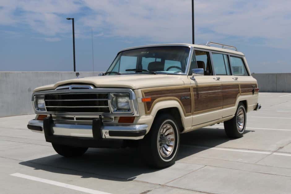 1987 Jeep SJ Grand Wagoneer sold for $38,500