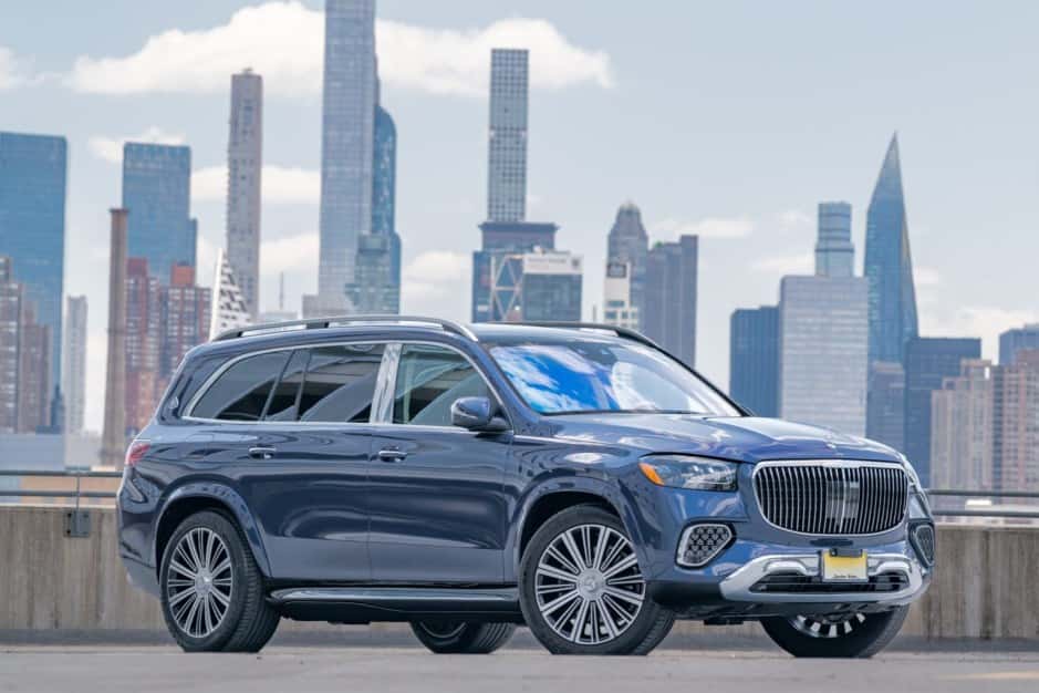 2024 Mercedes-Benz GL & GLS-Class sold for $141,000