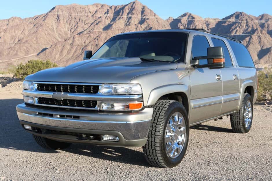 2001 Chevrolet Suburban (GMT800 2000-2006) sold for $19,750