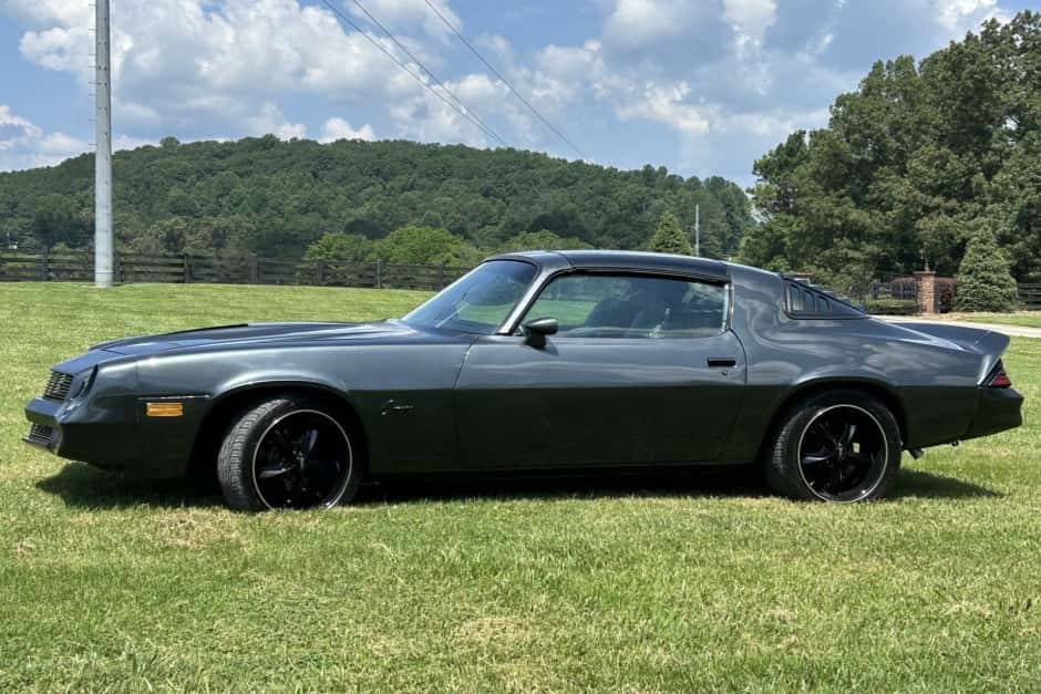 1979 Chevrolet Camaro 2nd Generation 1970-1981 sold for $11,750