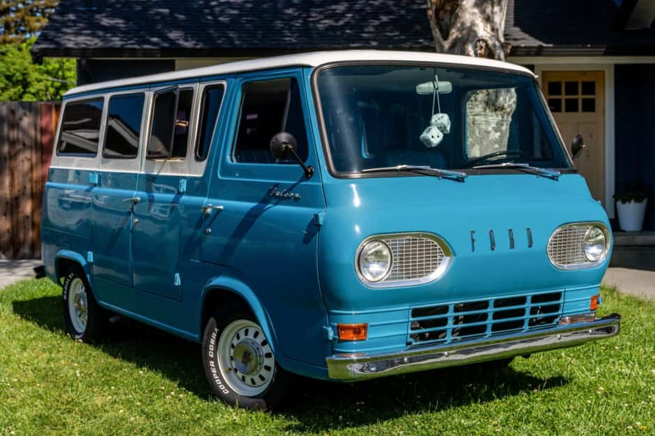 1964 Ford Econoline Van sold for $11,750