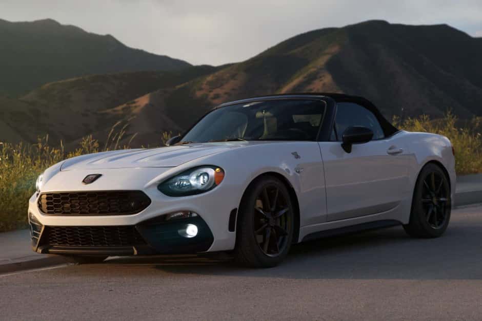 2017 Fiat 124 Spider (2017-2020) sold for $26,500