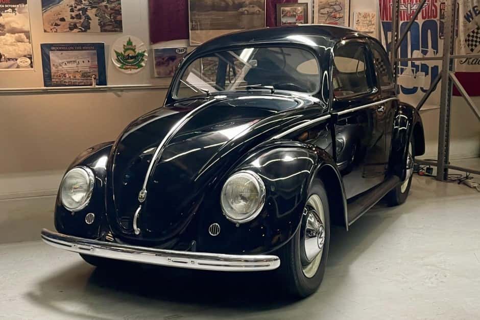 1950 Volkswagen Beetle (Split Window) sold for $70,000