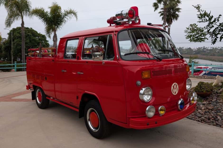 1974 Volkswagen Bay-Window Pickup sold for $33,750
