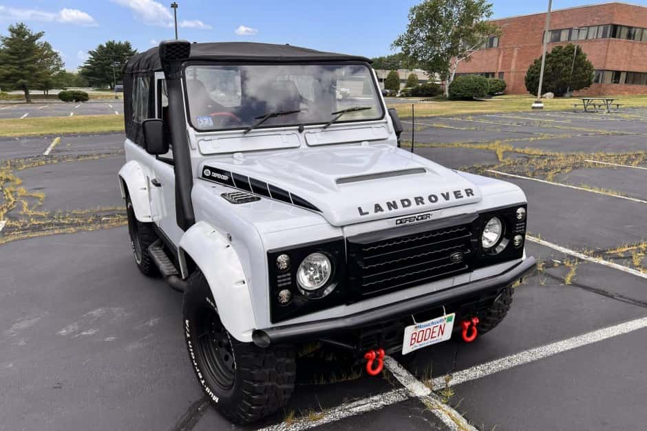 1997 Land Rover 90 / Defender 90 (Euro Spec) sold for $26,000