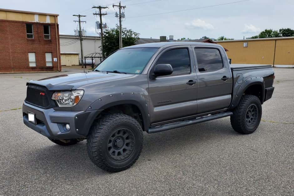 2013 Toyota Tacoma (N2X0 2005-2015) sold for $19,000