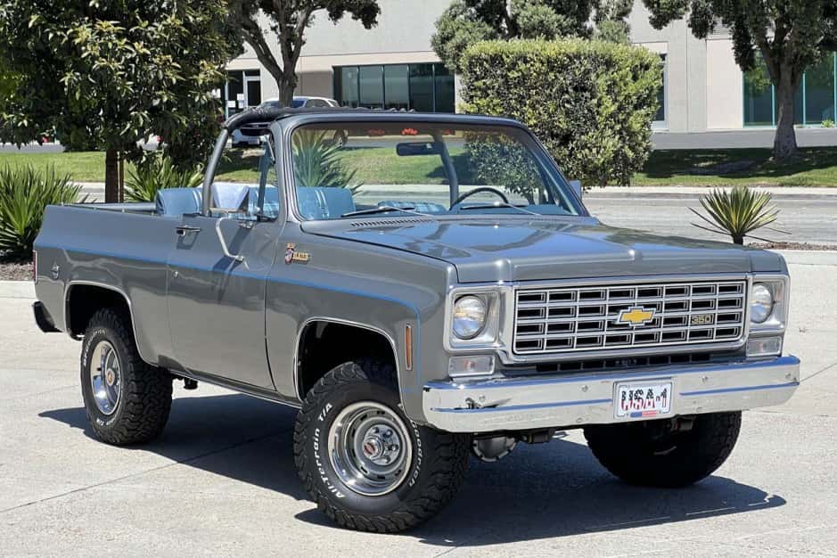1975 Chevrolet K5 Blazer 1973-1991 sold for $53,500