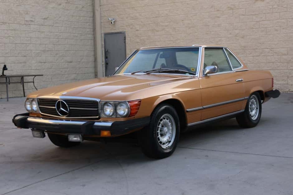 1974 Mercedes-Benz R107 SL sold for $9,111