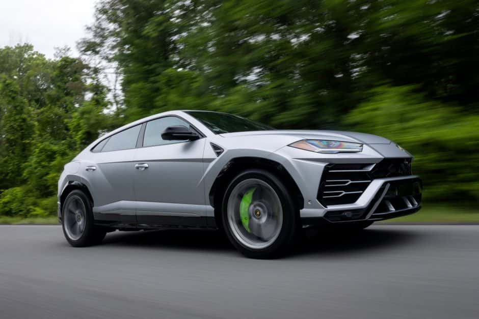 2019 Lamborghini Urus sold for $200,000