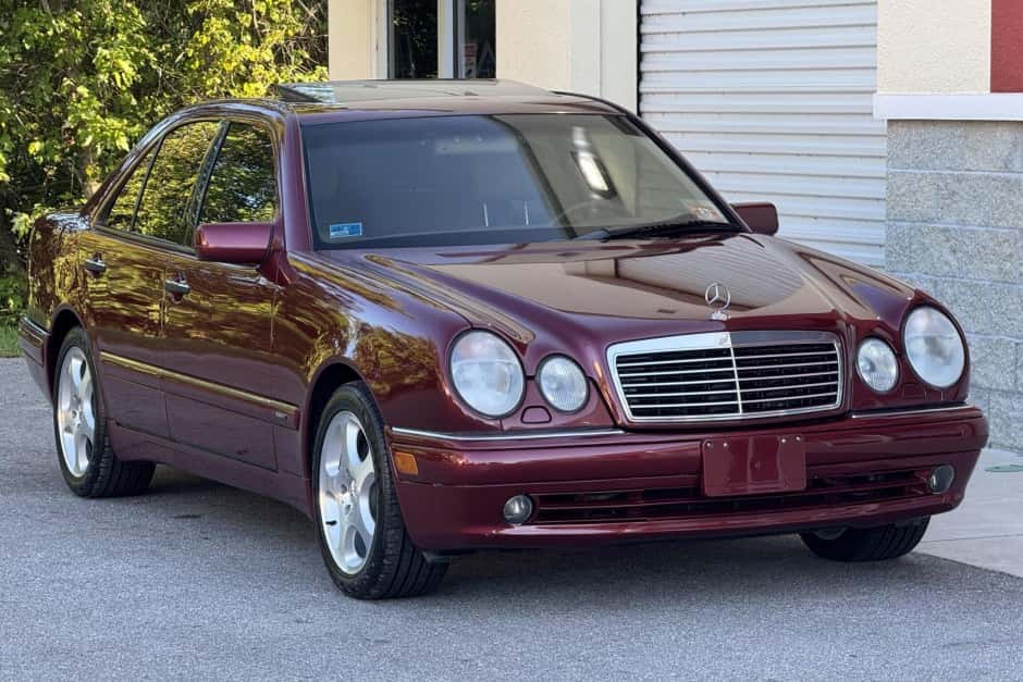 1999 Mercedes-Benz W210 E-Class sold for $6,800
