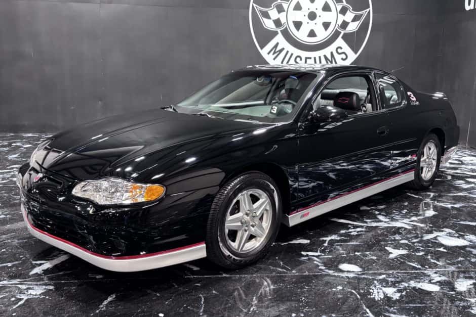 2002 Chevrolet Monte Carlo sold for $24,333