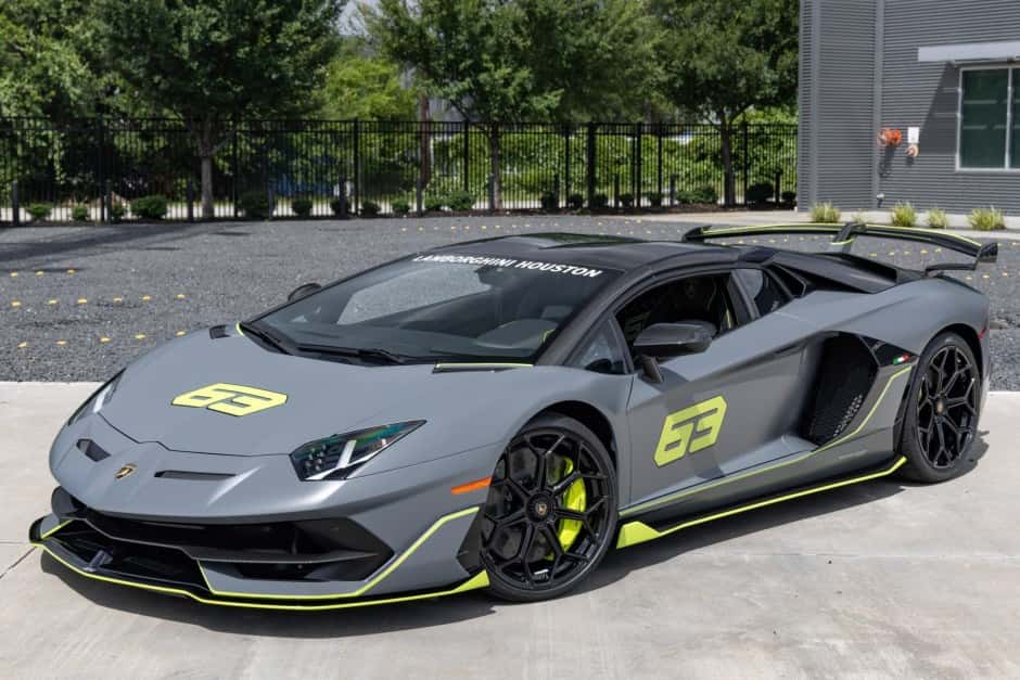 2021 Lamborghini Aventador sold for $1,263,000