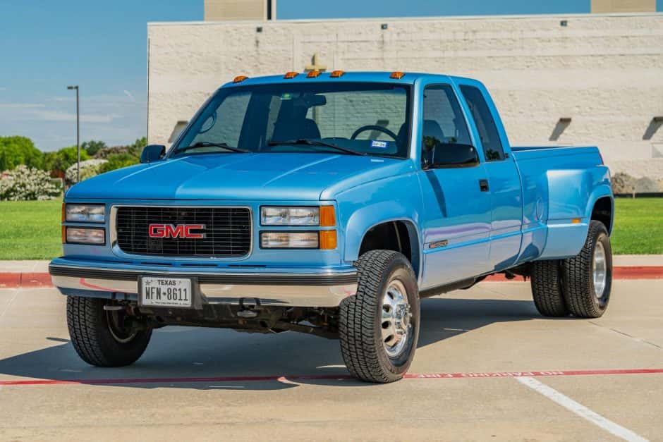 1996 GMC Sierra (GMT400 1988-2002) sold for $30,000