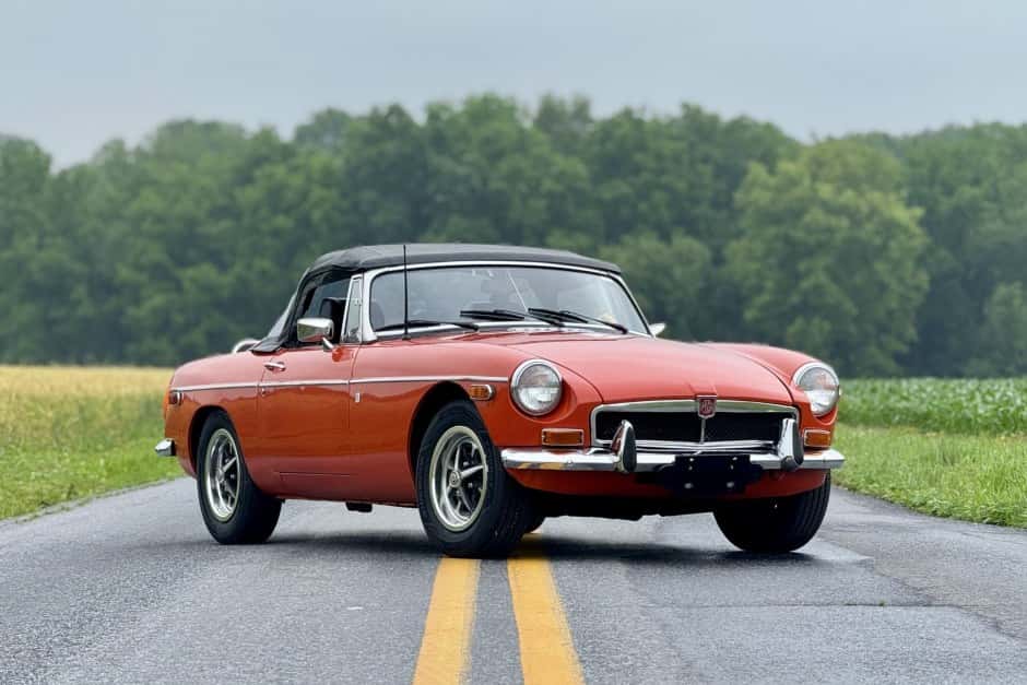 1974 MG MGB sold for $15,000
