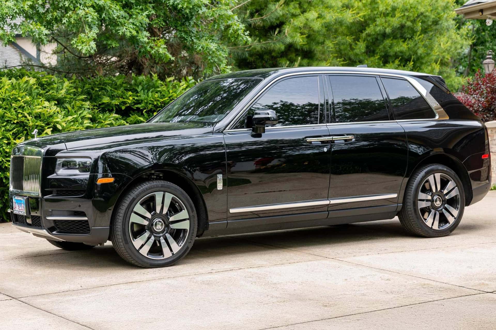 2022 Rolls-Royce Cullinan sold for $267,000