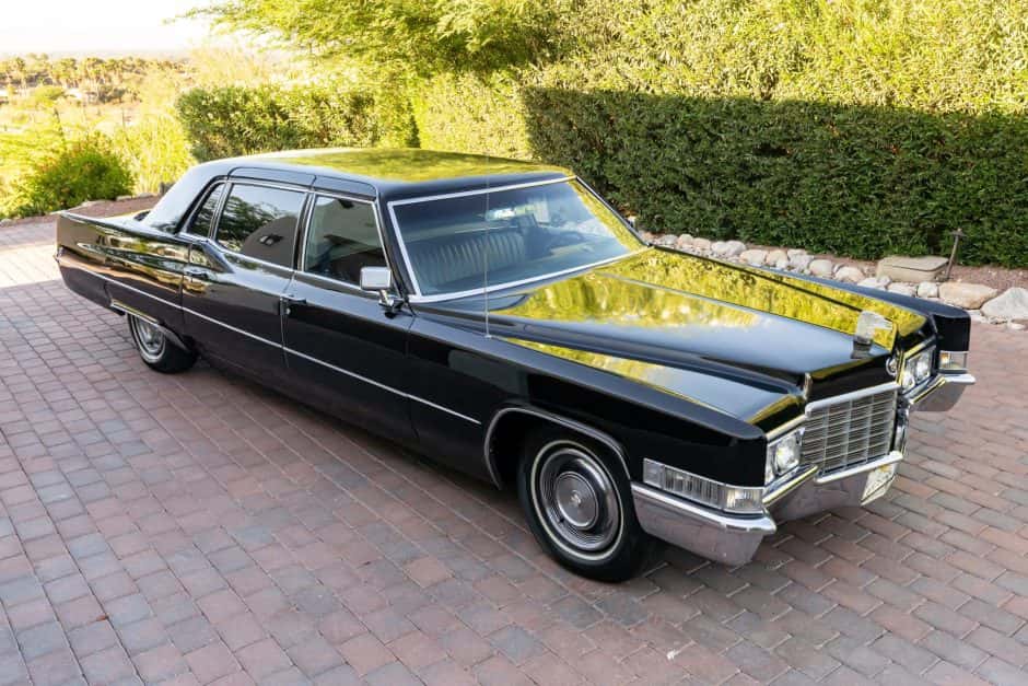 1969 Cadillac Series 75/Fleetwood sold for $21,000